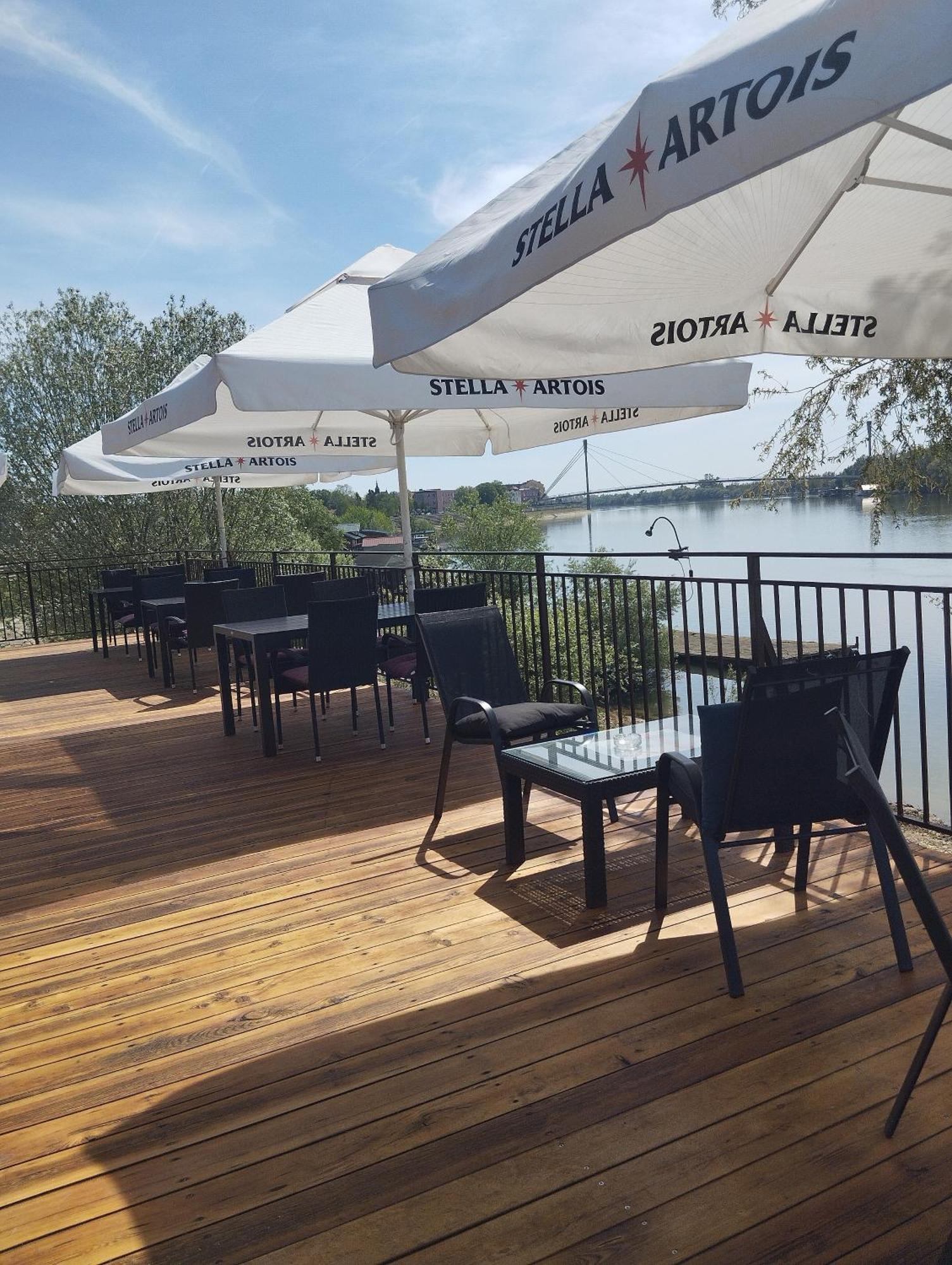 B&B Posejdon Sremska Mitrovica Exterior foto